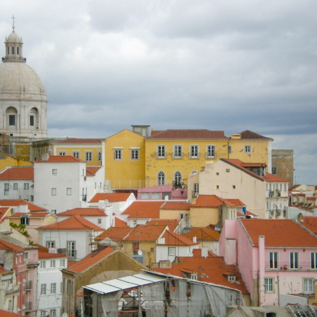 Vue sur les toits de Lisbonne au Portugal